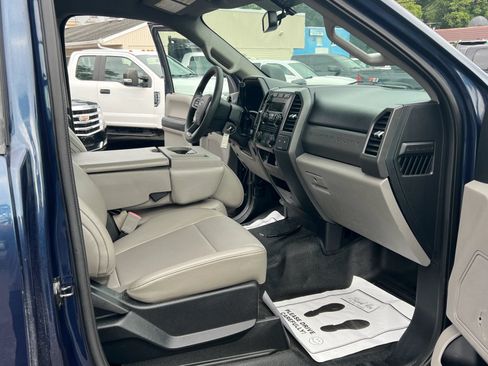Used 2018 Ford F250 XL w/ Power Equipment Group AWD/4WD image 14