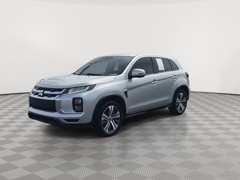 Used 2022 Mitsubishi Outlander Sport SE image 4