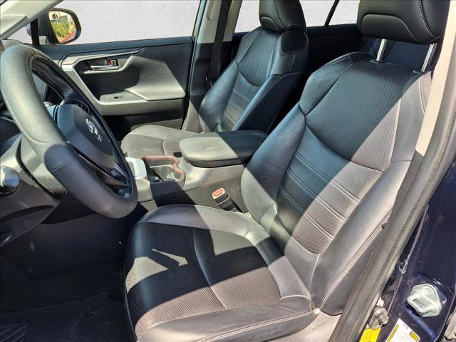 Used 2020 Toyota RAV4 Limited AWD/4WD image 16