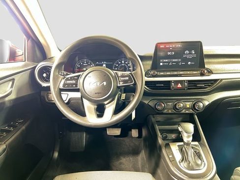 Certified 2023 Kia Forte LXS w/ LXS Technology Package image 20