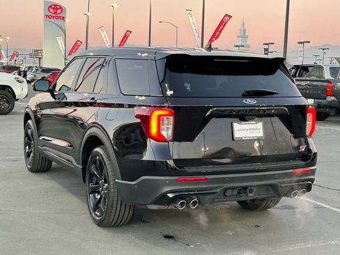 Used 2022 Ford Explorer ST w/ Equipment Group 401A image 3