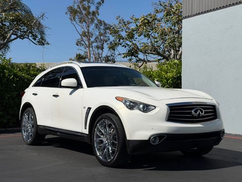 Used 2014 INFINITI QX70 AWD w/ Premium Package image 1