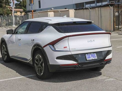 New 2025 Kia EV6 Wind image 15