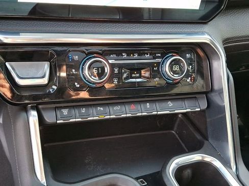 Used 2024 GMC Sierra 2500 Denali w/ Denali Reserve Package image 20