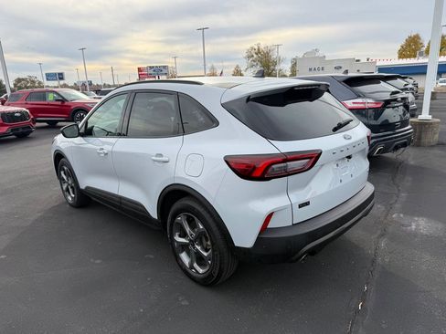 Used 2025 Ford Escape ST-Line w/ Equipment Group 301A image 4