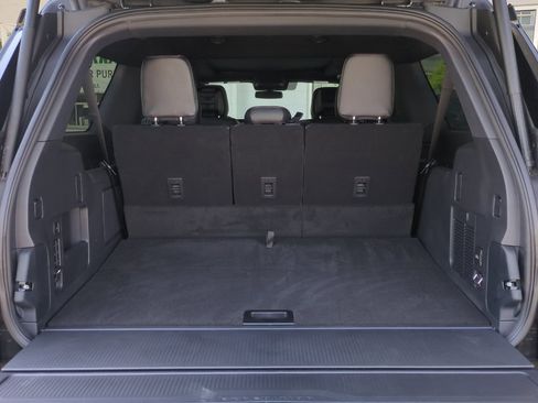 Used 2026 Ford Expedition Max Platinum w/ Stealth Appearance Package AWD/4WD image 16