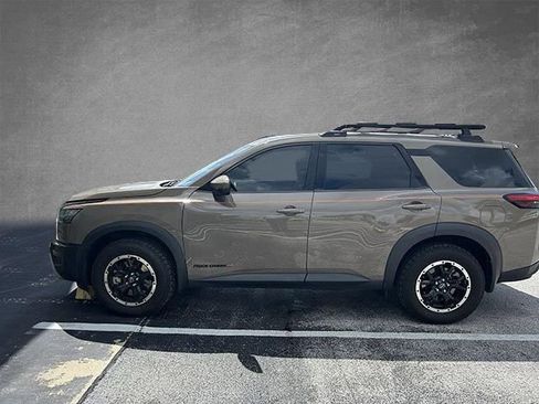 Used 2024 Nissan Pathfinder Rock Creek image 7