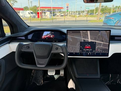 Used 2022 Tesla Model X Plaid AWD/4WD image 21