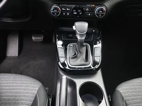 Used 2025 Kia Soul EX FWD image 13