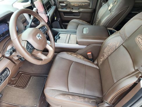 New 2026 RAM 2500 Limited AWD/4WD image 13