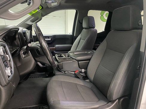 Used 2019 GMC Sierra 1500 SLE image 11