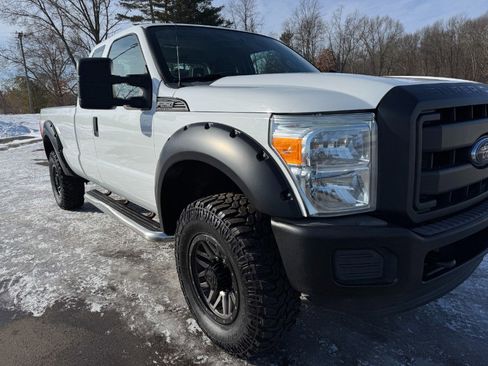 Used 2014 Ford F250 XL w/ Snow Plow Prep Package image 12