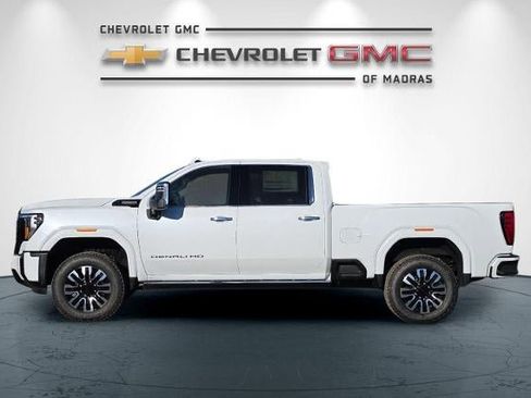 New 2026 GMC Sierra 2500 Denali Ultimate w/ Max Trailering Package image 6