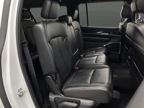 Used 2024 Jeep Wagoneer L 4WD w/ Premium Group I image 34