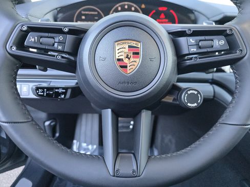 New 2026 Porsche Panamera 4 image 18