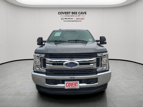 Used 2019 Ford F250 XL w/ STX Appearance Package image 2