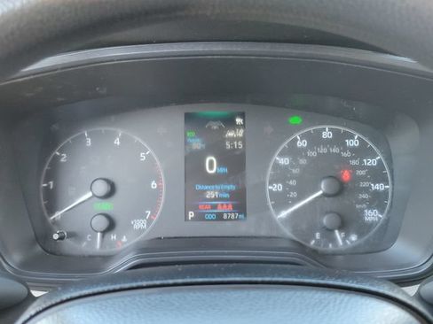 Used 2025 Toyota Corolla LE FWD image 9