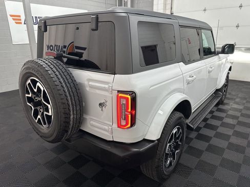 Used 2025 Ford Bronco Outer Banks AWD/4WD image 10