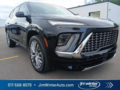 Used 2025 Buick Enclave Avenir w/ LPO, Floor Liner Package AWD/4WD image 6