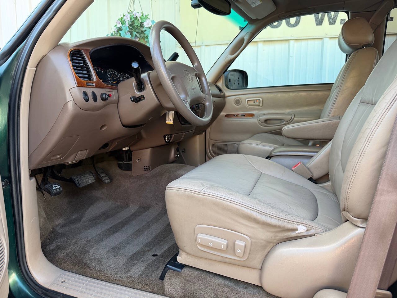 Used 2000 Toyota Tundra Limited RWD image 10