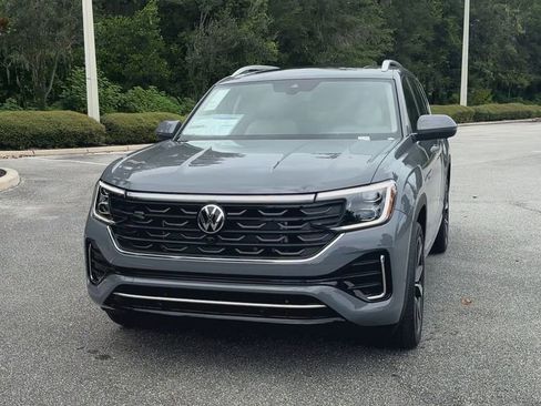 New 2026 Volkswagen Atlas SEL Premium R-Line image 3