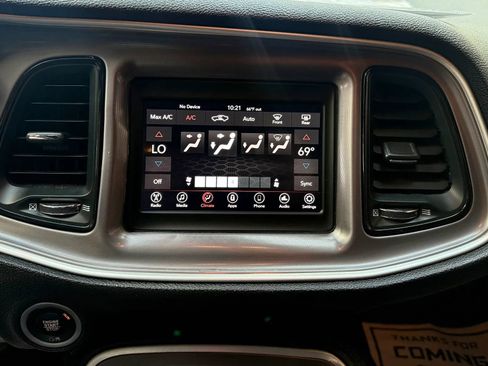 Used 2022 Dodge Challenger GT AWD/4WD image 15