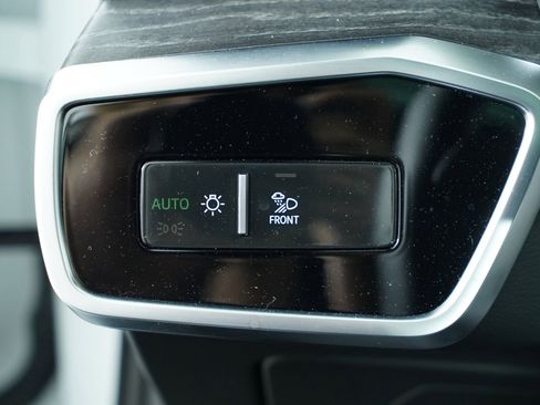 Certified 2025 Audi A6 Premium Plus w/ Premium Plus Package AWD/4WD image 47