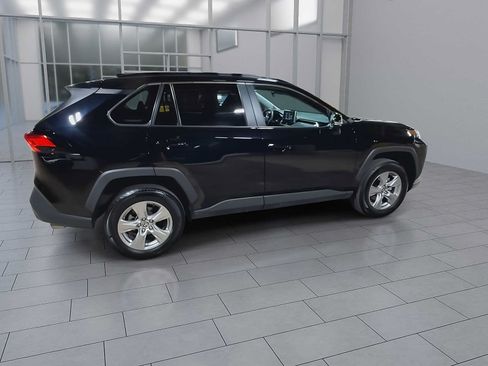 Certified 2025 Toyota RAV4 XLE AWD/4WD image 9