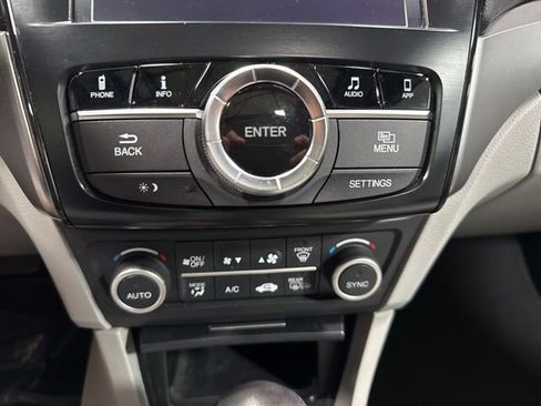 Used 2017 Acura ILX FWD image 20