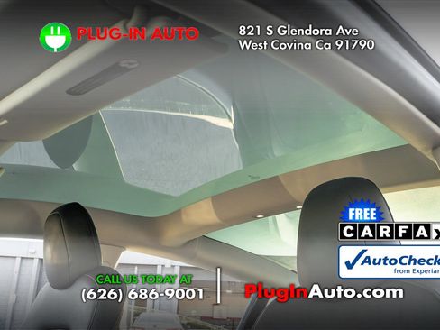 Used 2023 Tesla Model 3 Standard Range image 8