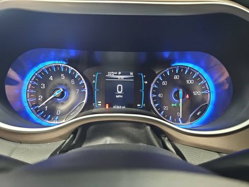 Used 2023 Chrysler Voyager LX FWD image 19