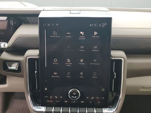 New 2026 GMC Yukon Denali w/ Sun & Power Step Package image 38