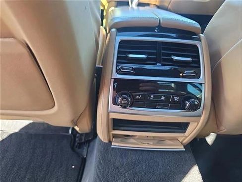 Used 2019 BMW 750i 750i w/ Executive Package image 15