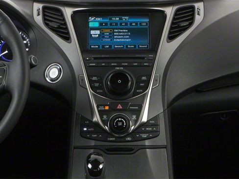 Used 2013 Hyundai Azera w/ Technology Pkg image 13