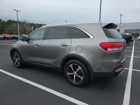 Used 2016 Kia Sorento EX w/ EX Touring Package image 4