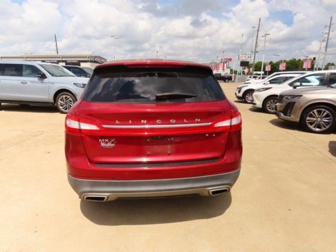 Used 2016 Lincoln MKX Reserve w/ Technology Package image 11