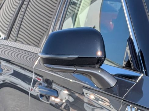 Used 2024 Lincoln Aviator Premiere w/ Premium Package image 10