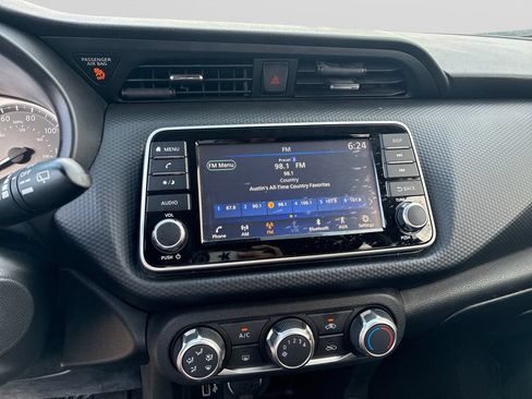 Used 2024 Nissan Kicks S FWD image 13