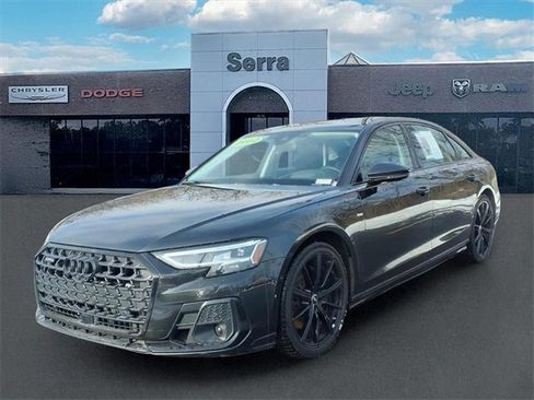 Used 2022 Audi A8 L 3.0T image 3