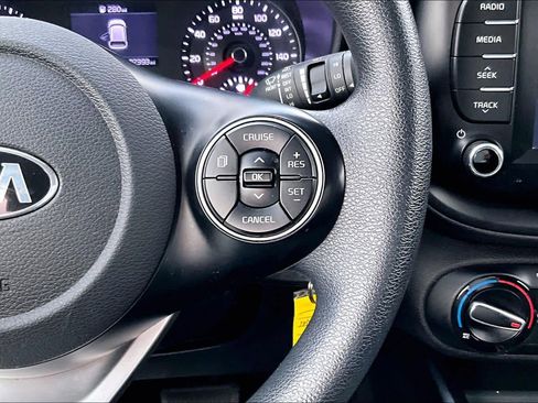 Used 2020 Kia Soul S image 23