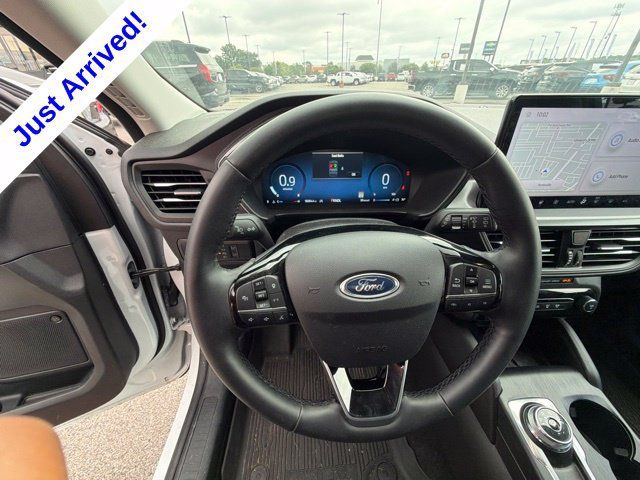 Used 2024 Ford Escape Active w/ Tech Pack #2 AWD/4WD image 42