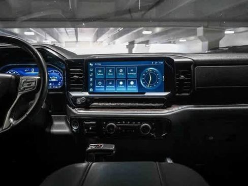 Used 2023 Chevrolet Silverado 1500 LTZ image 10