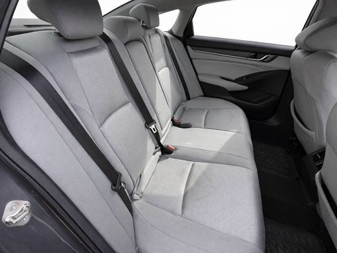 Used 2019 Honda Accord EX image 18