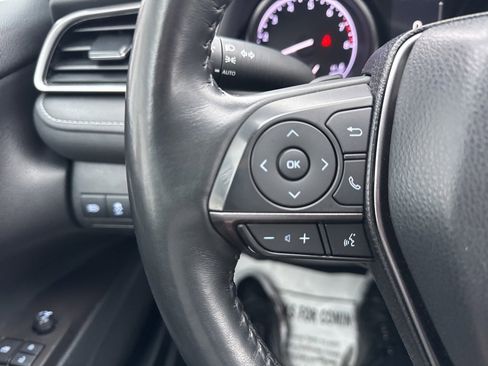 Used 2023 Toyota Camry SE image 18