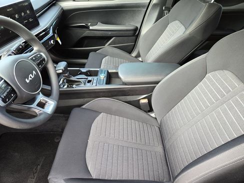 New 2025 Kia K5 LXS FWD image 10