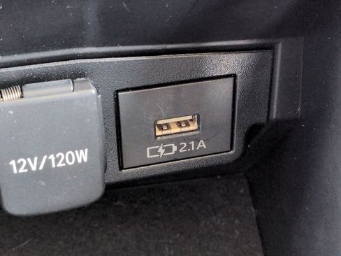 Used 2021 Toyota Corolla LE FWD image 20