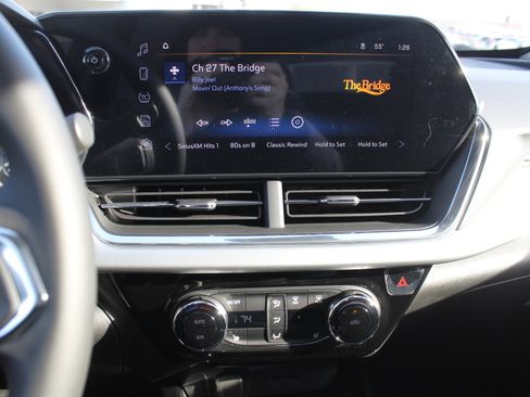 New 2026 Chevrolet Trax LT image 13