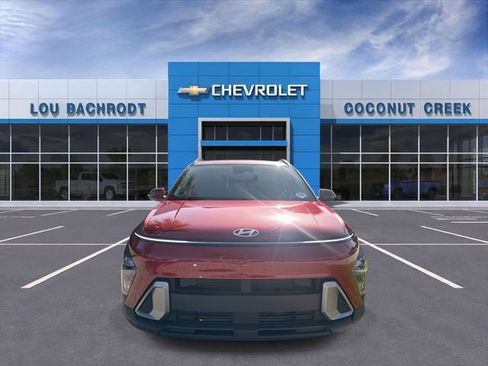 Used 2025 Hyundai Kona SEL FWD image 3