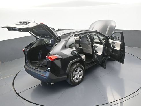 Used 2025 Toyota RAV4 XLE w/ Convenience Package FWD image 65