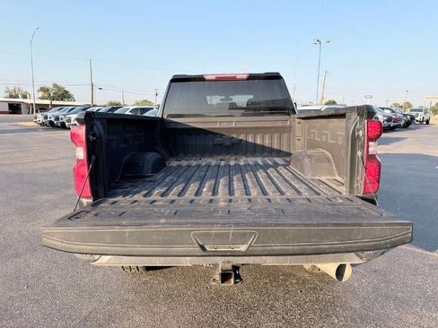 Used 2022 Chevrolet Silverado 2500 LT w/ Convenience Package AWD/4WD image 13